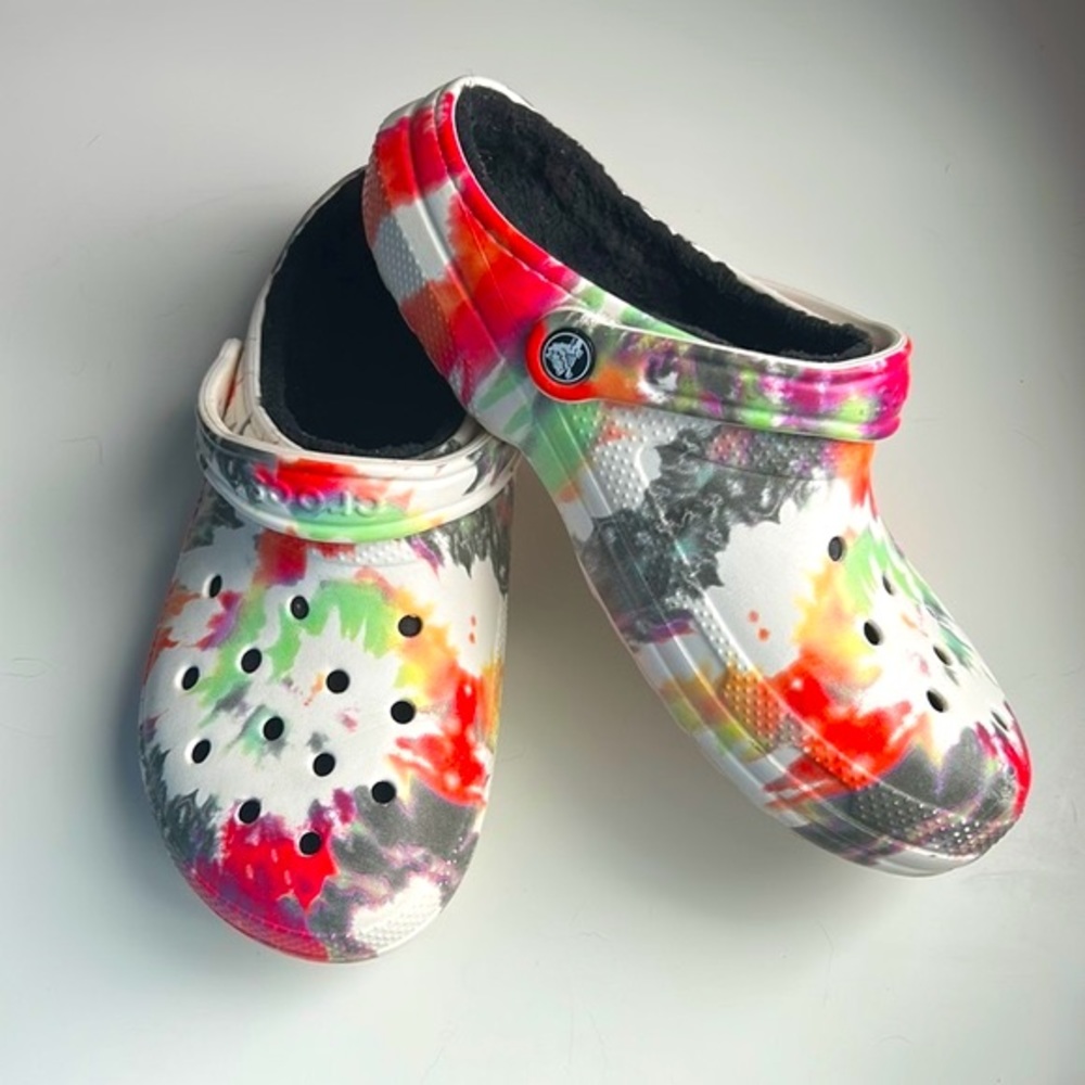 Crocs Classic Lined Tye-Dye Clog - Picture 1 of 11